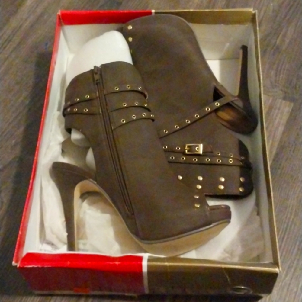 Open Toe Ankle High Heels